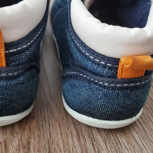 Blue and White Kids Shoes - Picture 5 of 9